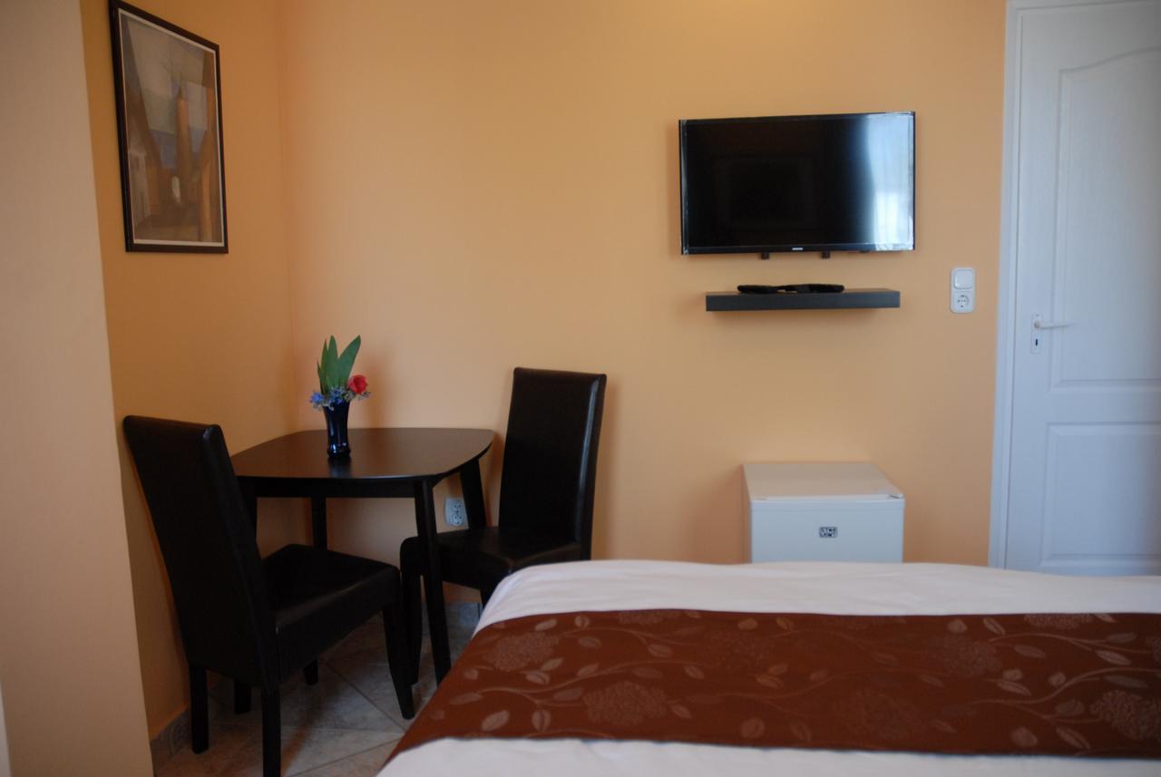 Joy Guesthouse Siofok Luaran gambar